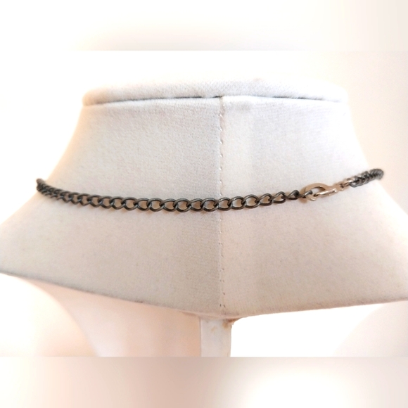 Goth hematite beaded necklace w/ chain details - Picture 3 of 4